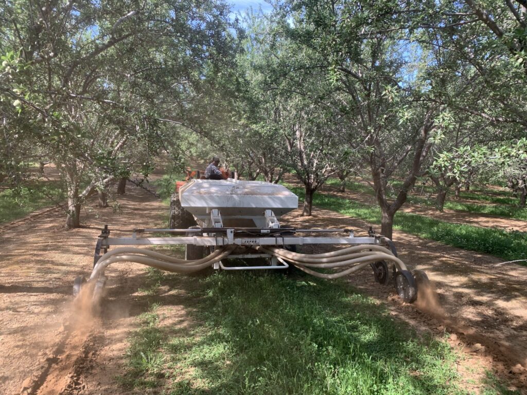 160-D Fertilizer Applicator