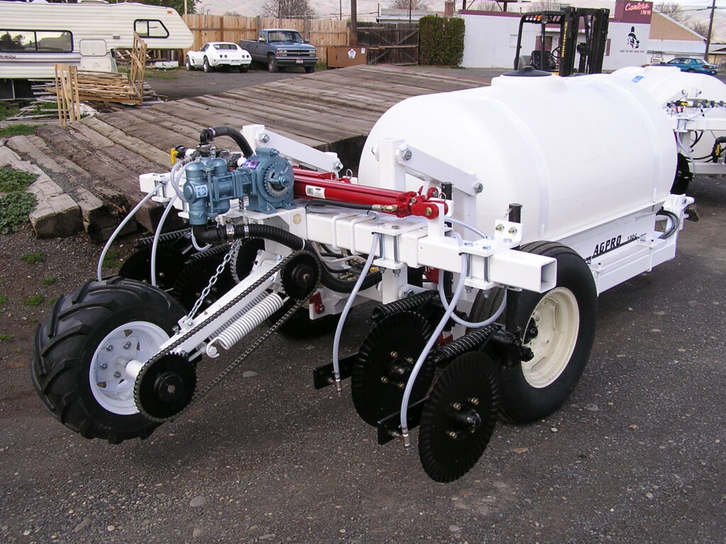 AGPRO 130-L Liquid Fertilizer Applicator - Back View